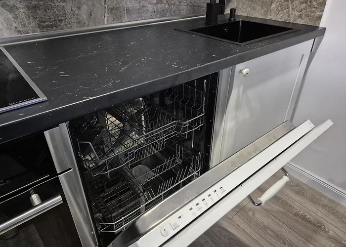 Apartamento Modernes Im Zentrum Mit Tiefgaragenstellplatz *